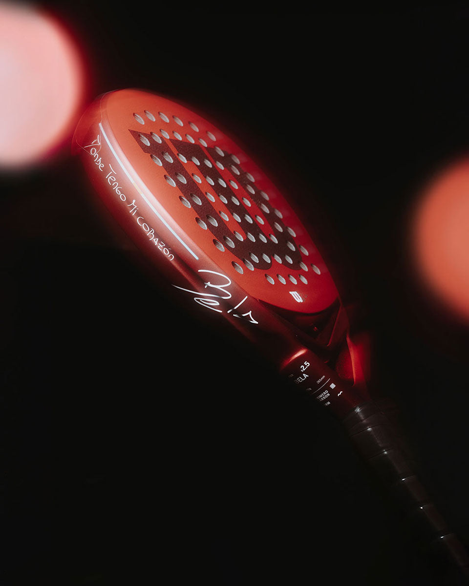 Paleta de padel Wilson Bela Pro V2.5 Edición Limitada Argentina.